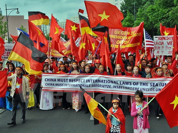 Over 3,000 Vietnamese people in Germany demonstrate against China
